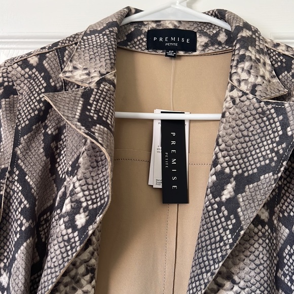 Premise petite suede animal snakeskin print, blazer long jacket. New with tags - Picture 1 of 5